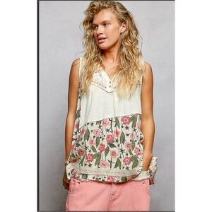 POL Sleeveless Floral Patchwork V-Neck Top in Cream and Pink
